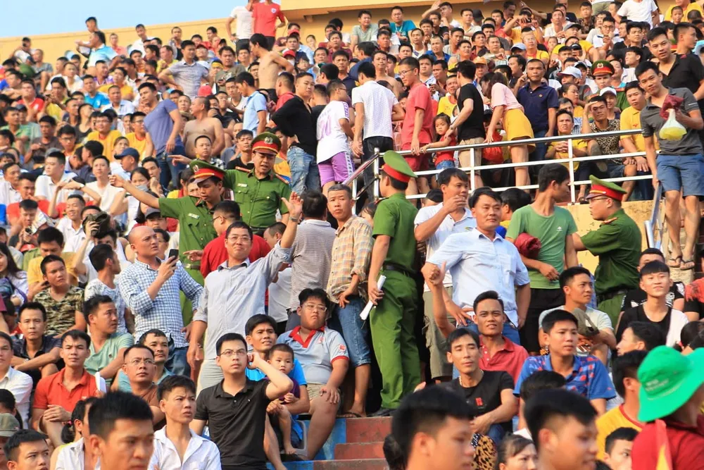 Công tác An ninh được tăng cường trong trận Nam Định – TPHCM ảnh 5