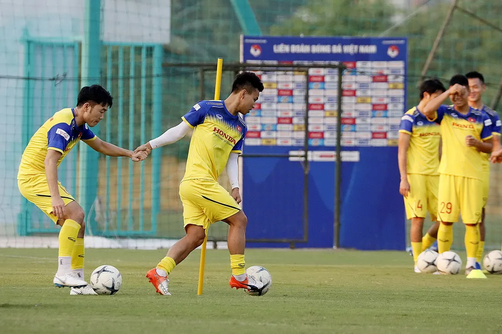 Anh Đức và Quế Ngọc Hải trở lại báo tin vui cho tướng Park ảnh 3