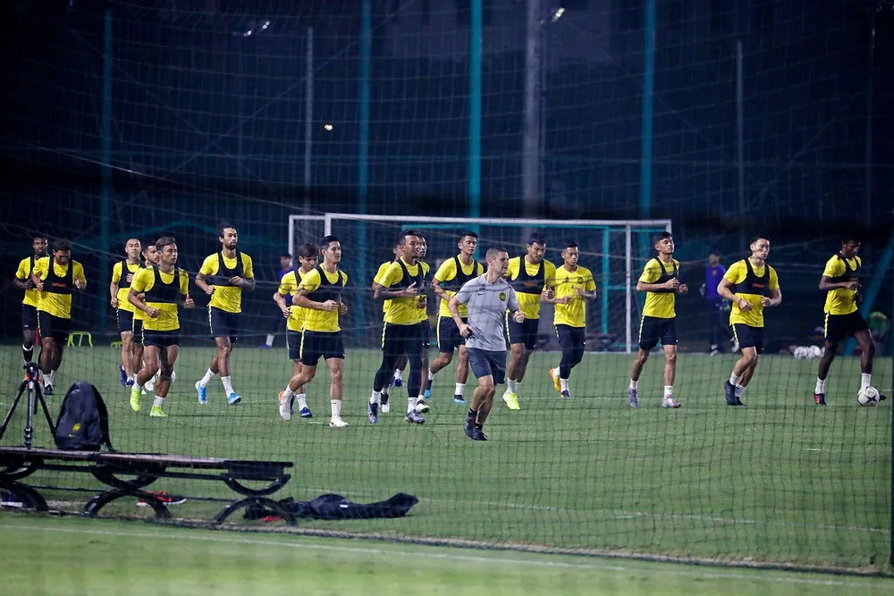 ĐT Malaysia tập buổi đầu tiên tại Hà Nội ảnh 3