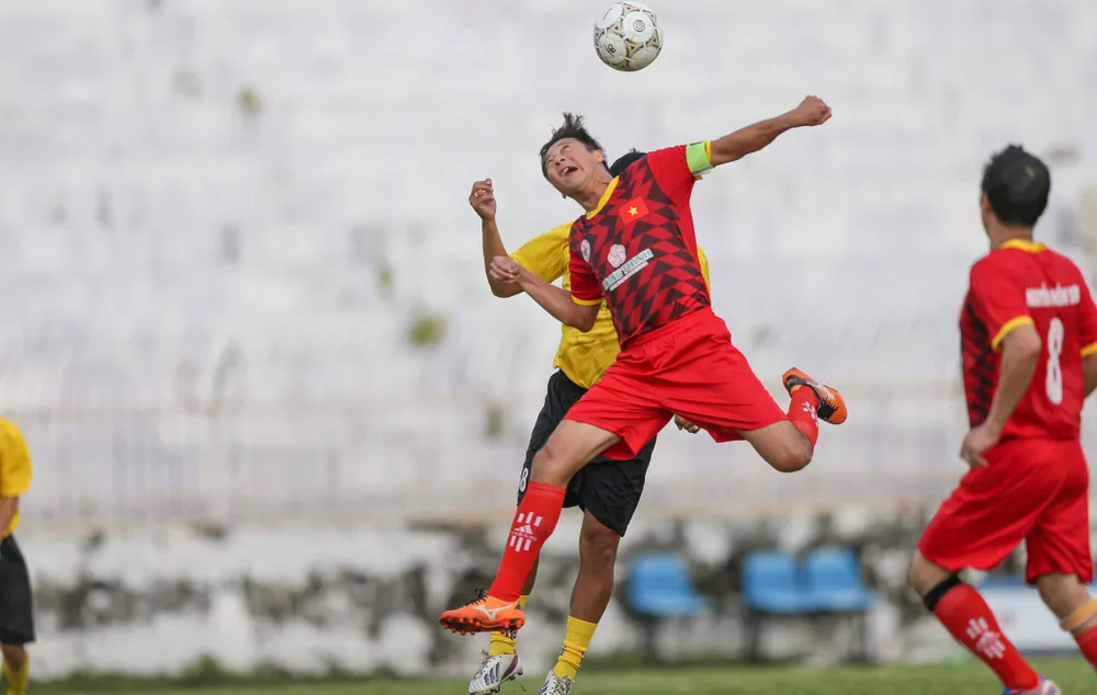 Thế hệ vàng hội ngộ trên sân Quy Nhơn ảnh 6