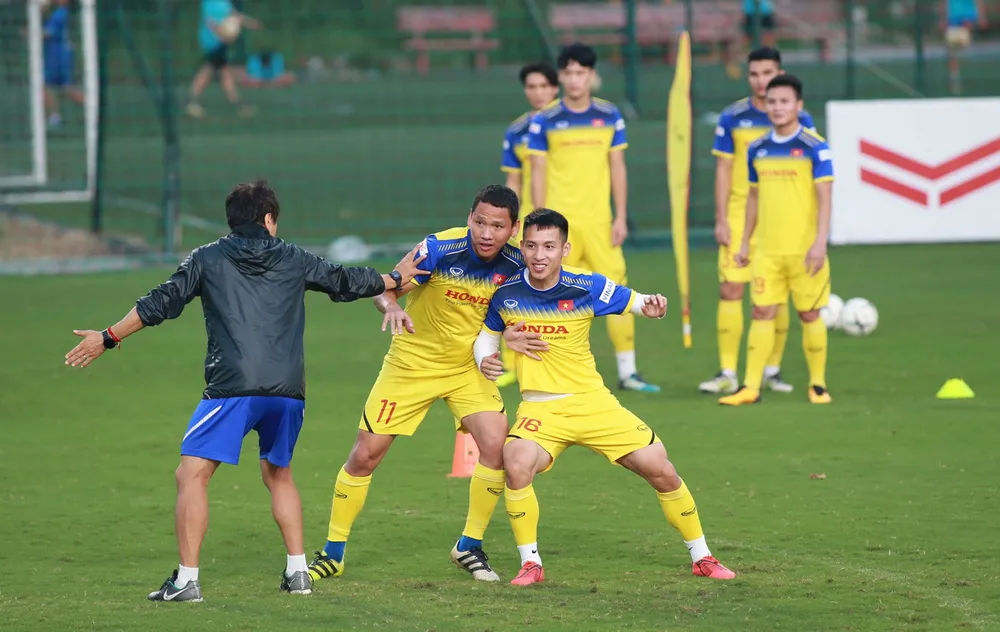 Đội tuyển Việt Nam thả lỏng sẵn sàng tiếp Thái Lan ảnh 3