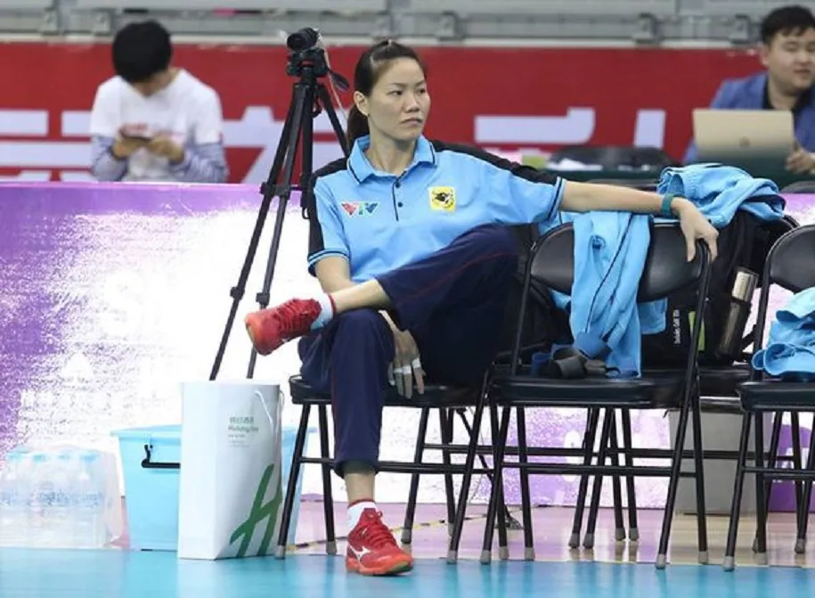 Huyền thoại Ngọc Hoa cầm quân ở giải U23 quốc gia 2020 ảnh 2