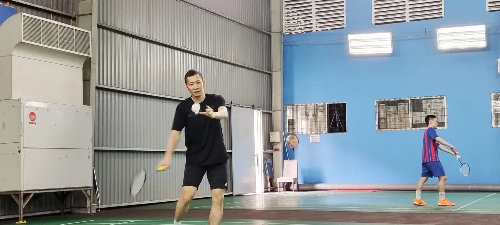 Thầy trò cầu lông TPHCM chủ động tập luyện ảnh 5