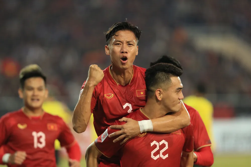 Tiến Linh và Ngọc Hải tiếp tục lập công cho đội nhà Tiến Linh và Ngọc Hải tiếp tục lập công cho đội nhà