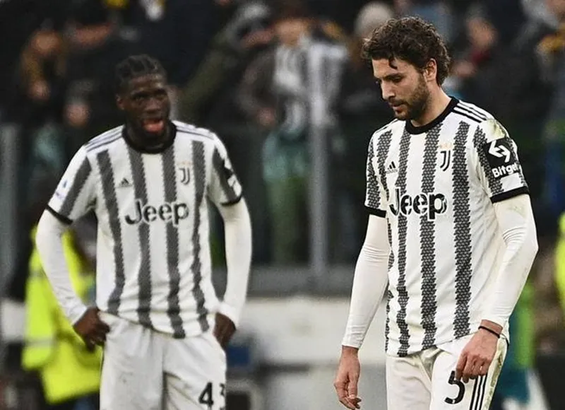 Bị trừ 15 điểm vì scandal tài chính, Juventus chắc chắn không thể vô địch. Bị trừ 15 điểm vì scandal tài chính, Juventus chắc chắn không thể vô địch.