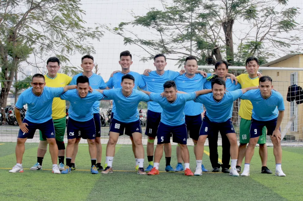 Đội chủ nhà Eximbank TPHCM quy tụ nhiều cầu thủ phong trào có tiếng, đang tích cực tập luyện chuẩn bị cho giải đấu. Đội chủ nhà Eximbank TPHCM quy tụ nhiều cầu thủ phong trào có tiếng, đang tích cực tập luyện chuẩn bị cho giải đấu.