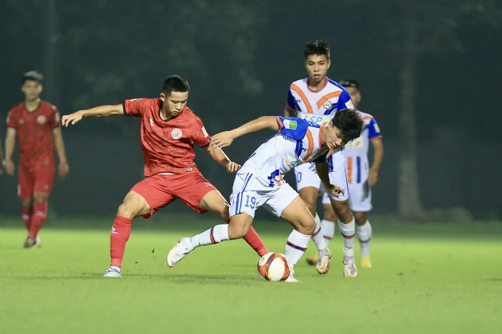 PVF và BRVT chia điểm trong trận đấu muộn nhất của vòng 3. Ảnh: MINH HOÀNG