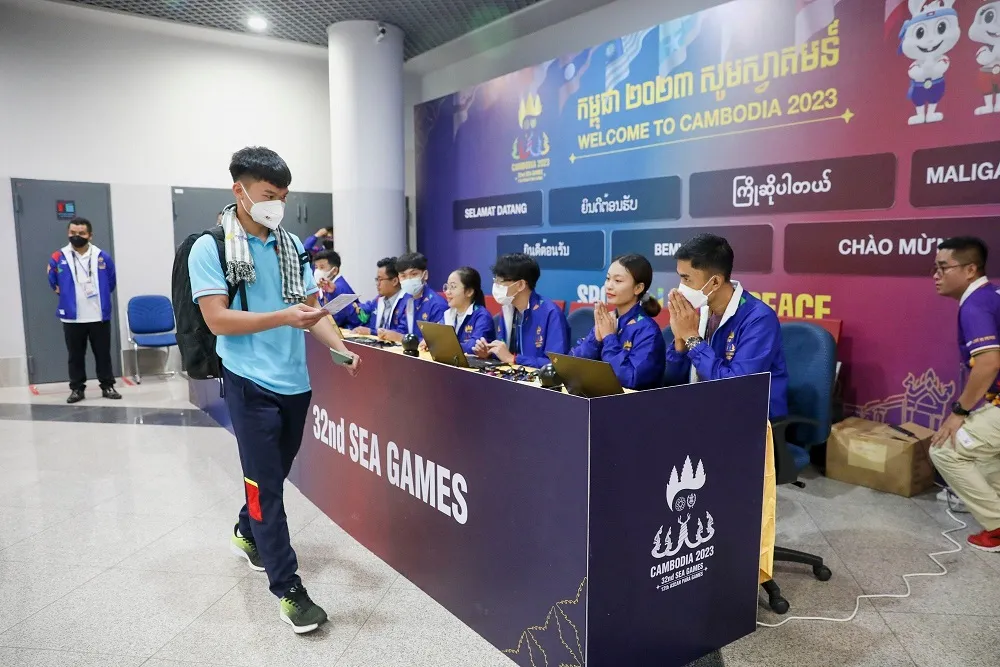 Tại sân bay, nước chủ nhà đã bố trí khu vực dành riêng cho các đoàn sang tham dự SEA Games. Đây là khu vực để các đoàn hoàn tất thủ tục kích hoạt thẻ tham dự SEA Games