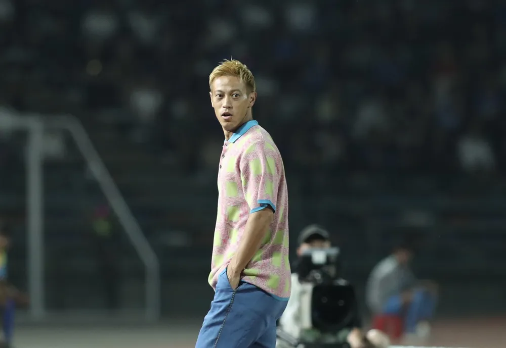 HLV Honda tiếc rẻ khi đội nhà đánh rơi chiến thắng vào giờ chót