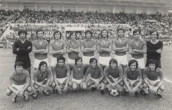 Đội Sở Công Nghiệp TPHCM, thủ môn Hiệp đứng bìa trái