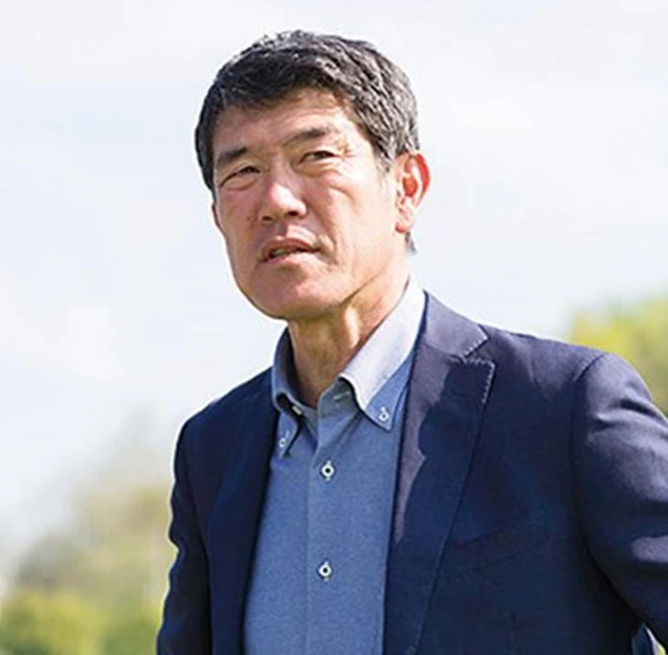 Ông Takeshi Koshida