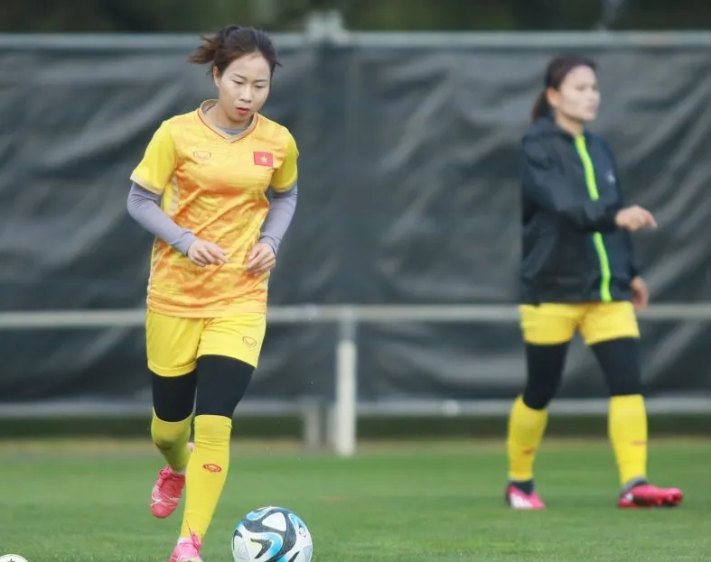 HLV Mai Đức Chung cũng đang có nhiều tính toán cho hàng phòng ngự