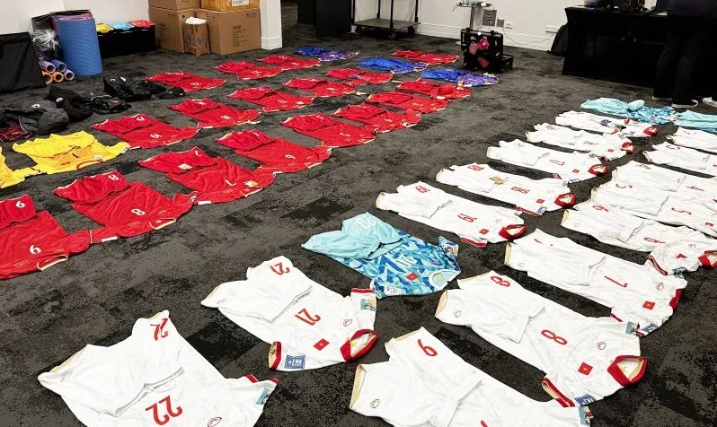 Trang phục thi đấu của đội tuyển nữ Việt Nam