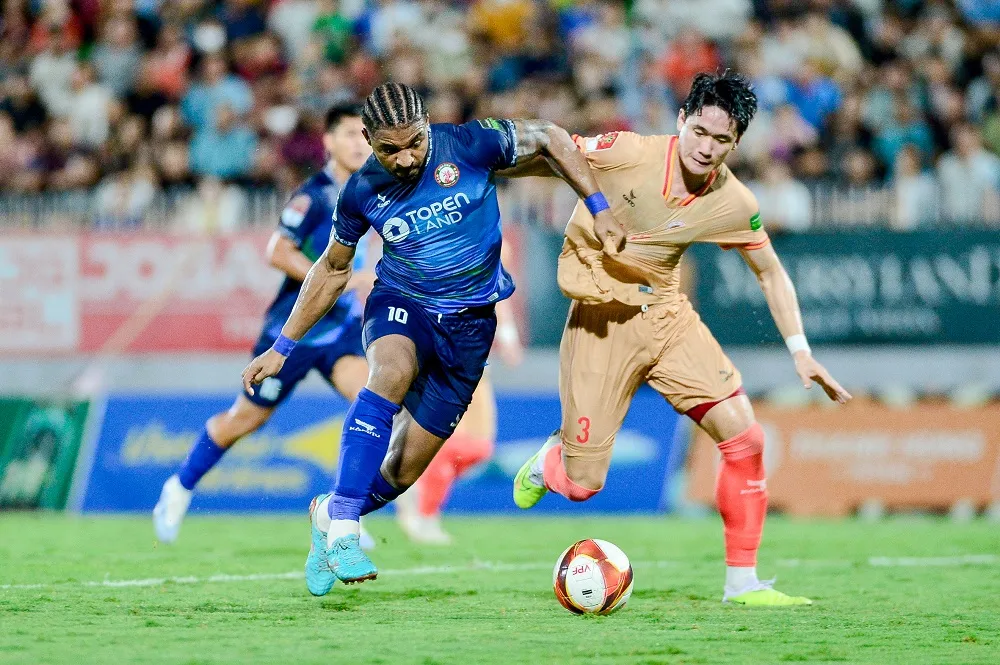 Trận thua này đã đẩy Bình Định xa dần với Tốp 3 Trận thua này đã đẩy Bình Định xa dần với Tốp 3