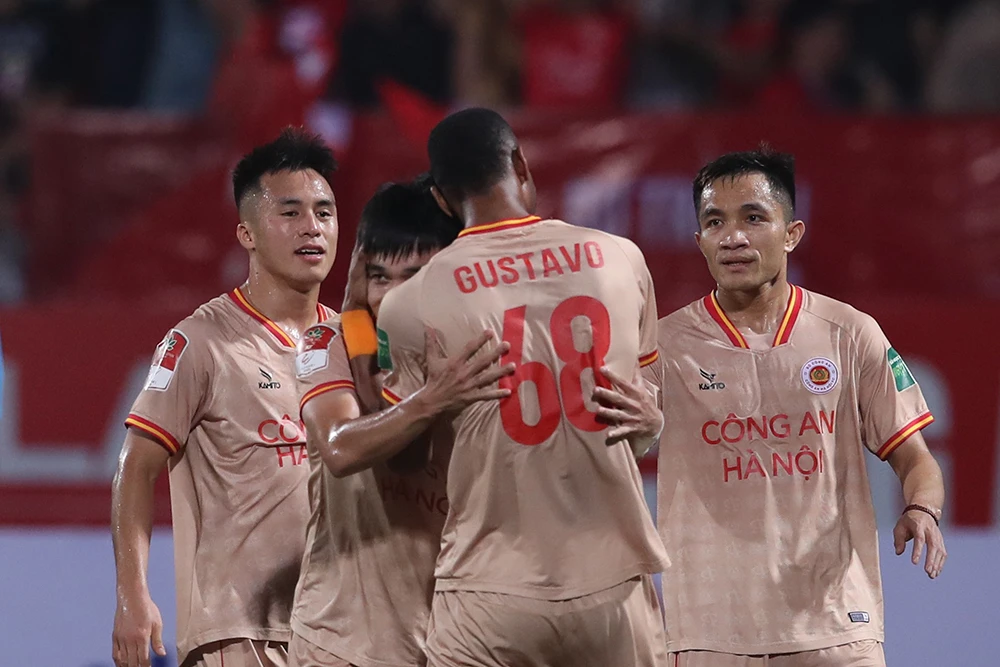 Công an Hà Nội đến gần ngôi vô địch V-League 2023