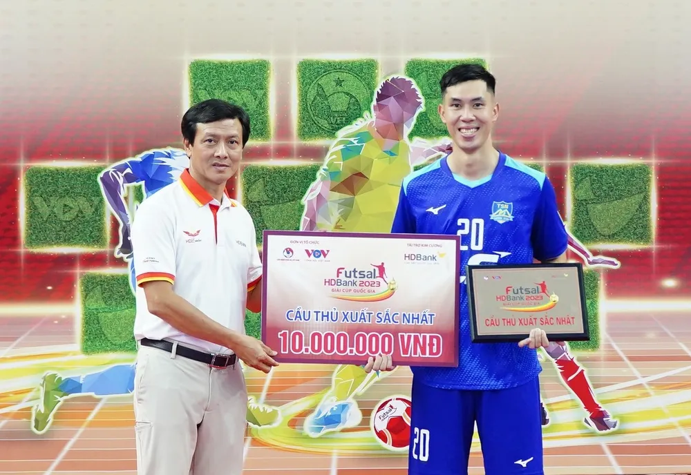 Thịnh Phát được bầu là Cầu thủ xuất sắc nhất giải