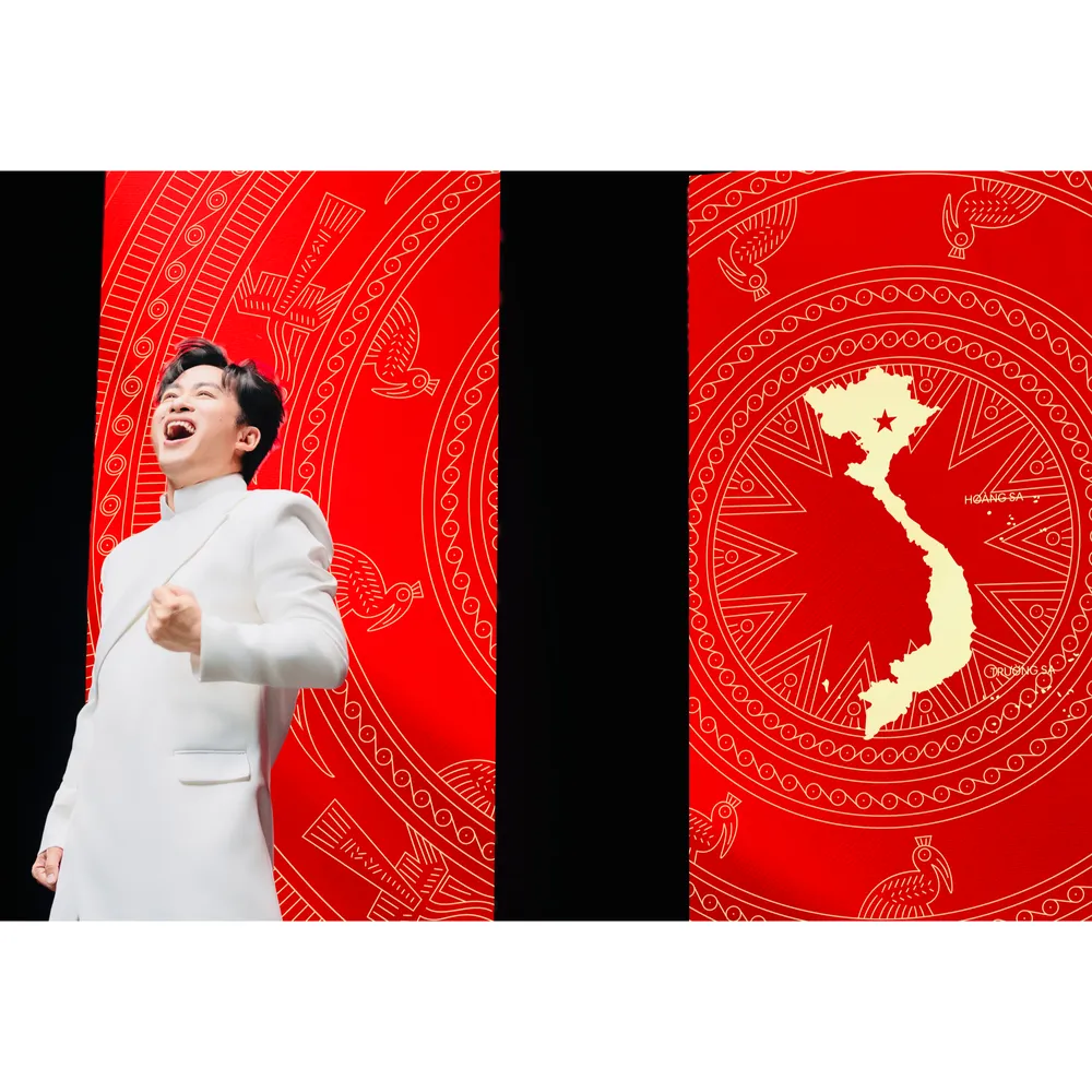 Ca sĩ Tùng Dương