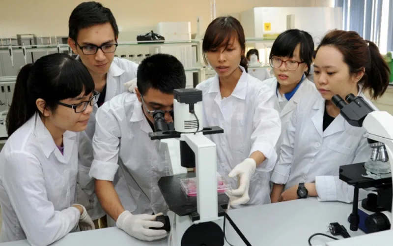 Tuần lễ đào tạo y khoa liên tục 2021 nhấn mạnh những vấn đề cốt lõi liên quan đến đại dịch Covid-19