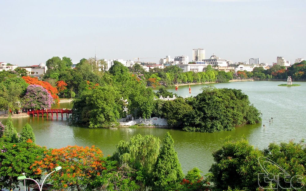 Hồ Hoàn Kiếm là một trong những địa điểm mang nhiều giá trị văn hóa với những câu chuyện lịch sử