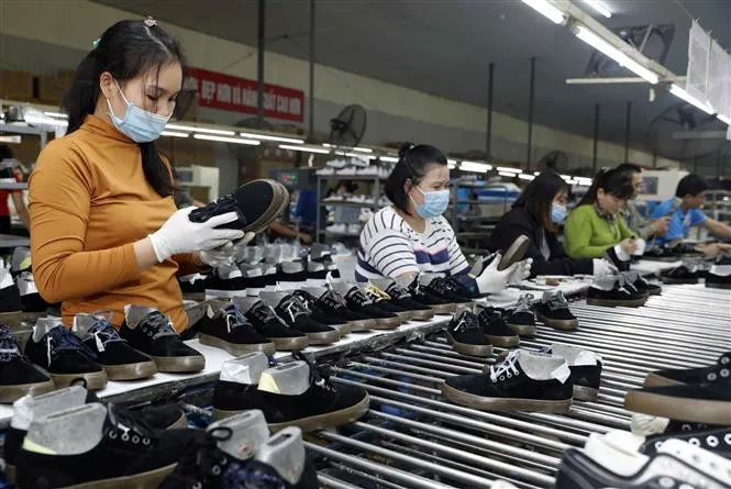 Việt Nam xuất siêu gần 20 tỷ USD sau 10 tháng 