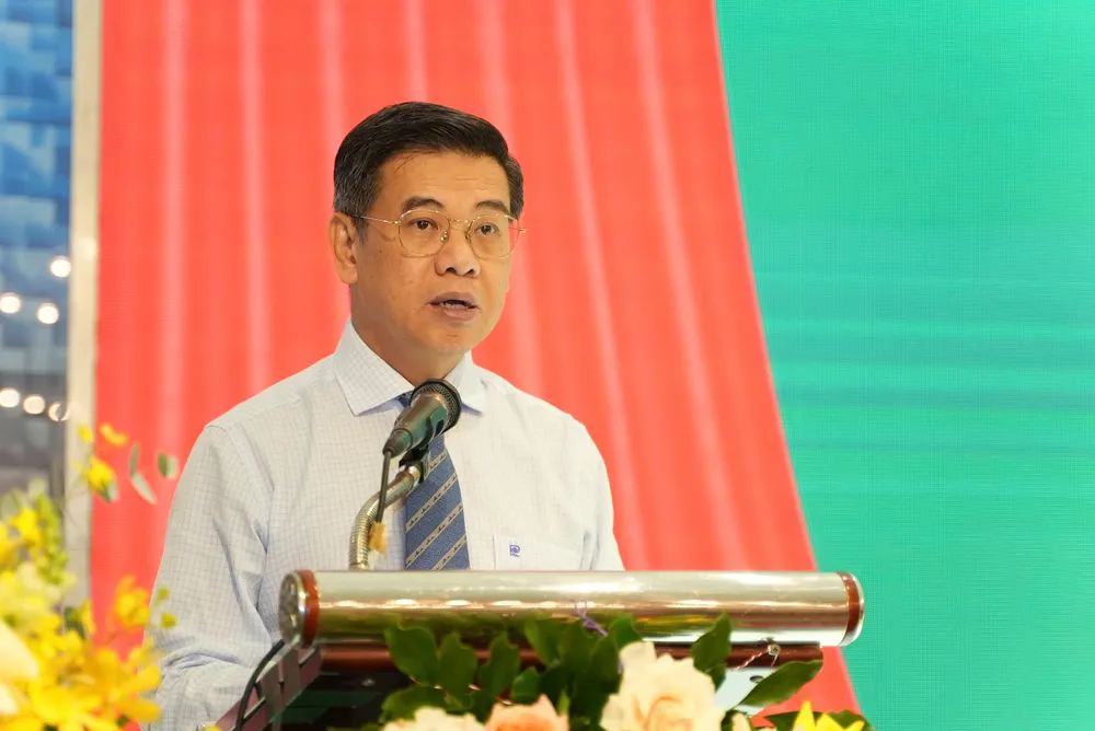 Pho chu tich Nguyen Van Dung.jpg