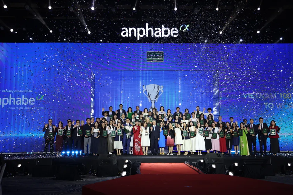 Sinh viên tham gia khảo sát nơi làm việc tốt nhất Việt Nam