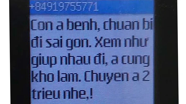 Một trong những tin nhắn vòi tiền của thẩm phán Toàn. Ảnh: HOÀNG LỘC