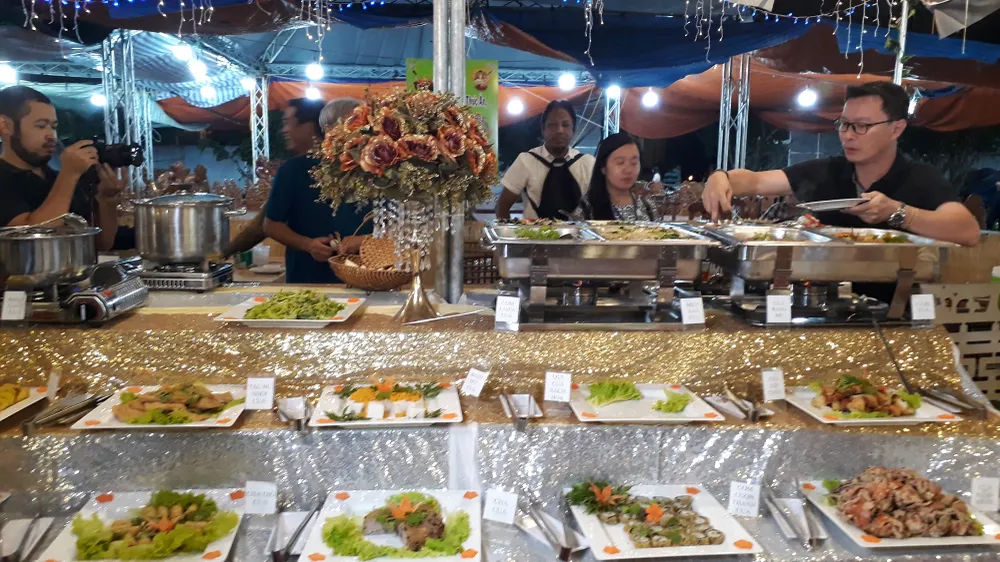 Cà Mau: Bữa tiệc cua 25 món và chảo cua rang me khổng lồ tại Liên hoan ẩm thực ảnh 1