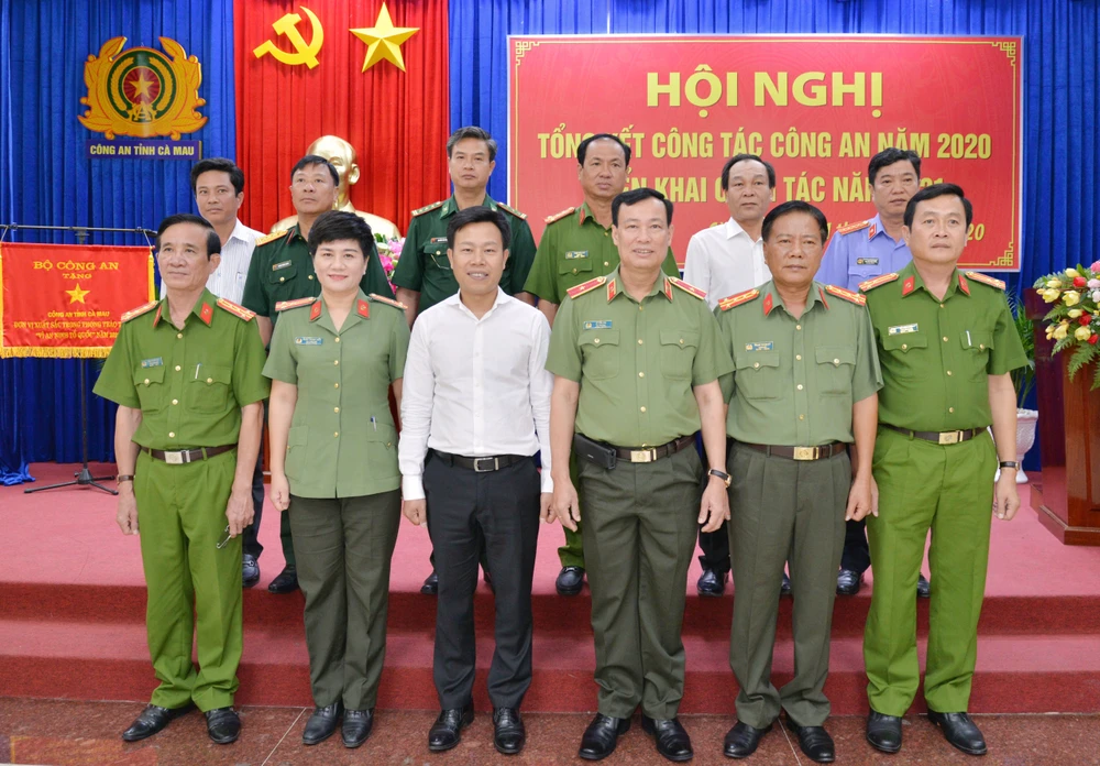 Cà Mau tăng cường xử lý tội phạm 'tín dụng đen' ảnh 1 Cà Mau tăng cường xử lý tội phạm 'tín dụng đen' ảnh 1