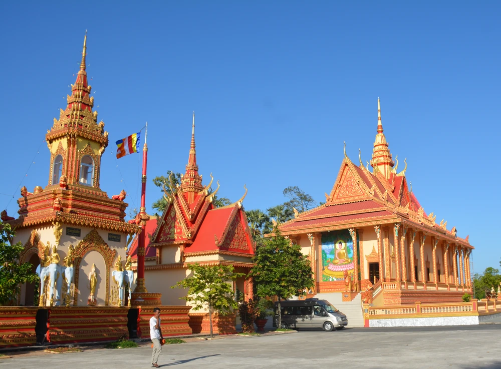 Chùa Xiêm Cán hơn 130 tuổi được công nhận là điểm du lịch tiêu biểu ĐBSCL ảnh 2 Chùa Xiêm Cán hơn 130 tuổi được công nhận là điểm du lịch tiêu biểu ĐBSCL ảnh 2