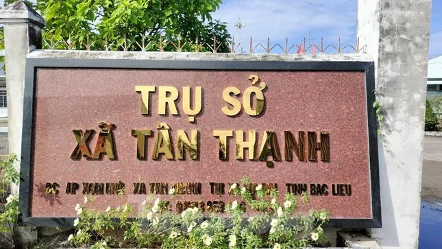 Trụ sở UBND xã Tân Thạnh
