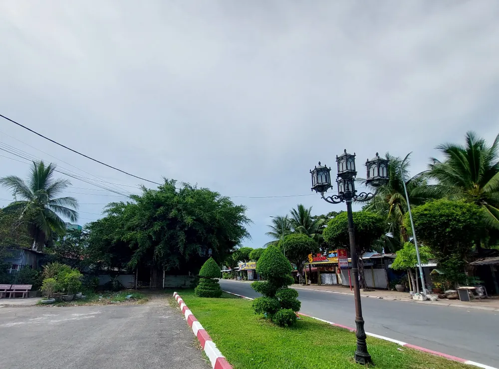 2 căn nhà nằm giữa đường gần 20 năm qua