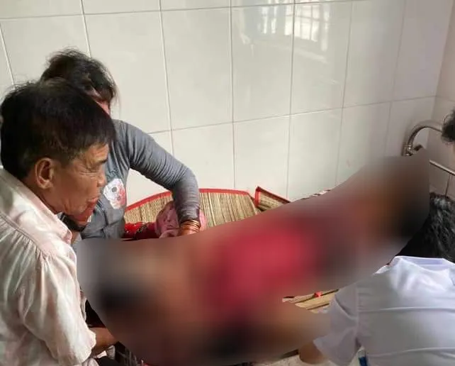 Anh N.H.Tr. được đưa đi cấp cứu nhưng không qua khỏi Anh N.H.Tr. được đưa đi cấp cứu nhưng không qua khỏi