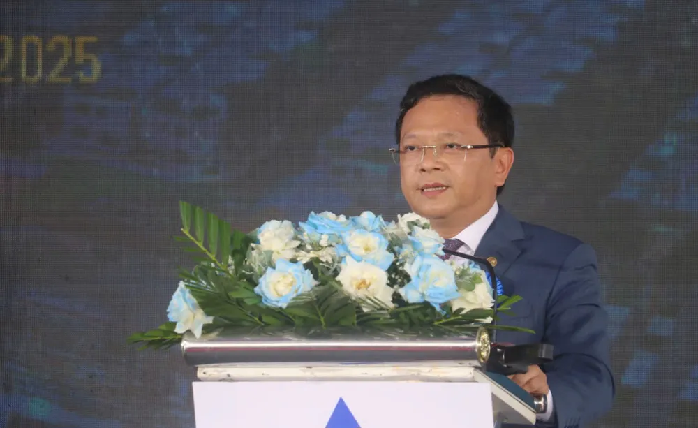 Phó Bí thư Thường trực Tỉnh ủy Cà Mau Nguyễn Đức Hiển phát biểu tại lễ khởi công Dự án nhà ở xã hội Dream House b2f8527f5a71ef2fb660.jpg