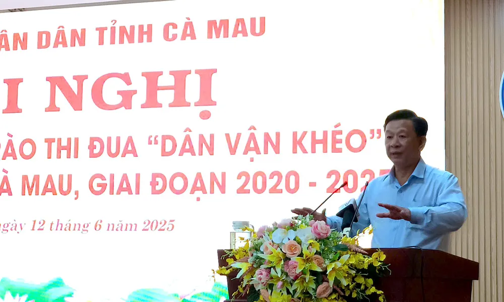 Trưởng Ban Tuyên giáo và Dân vận tỉnh ủy Cà Mau Hồ Trung Việt phát biểu tại hội nghị dan van kheo 4.jpg