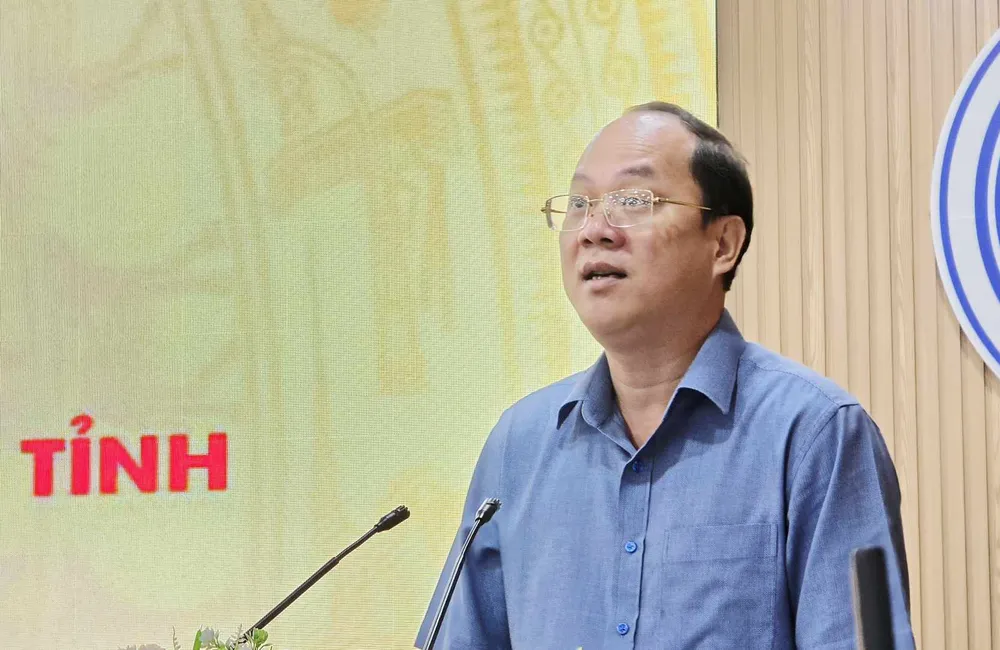Theo Bí thư Tỉnh ủy Cà Mau Nguyễn Hồ Hải phát biểu tại hội nghị 494833095_689487977182323_9143927491910583462_n.jpg