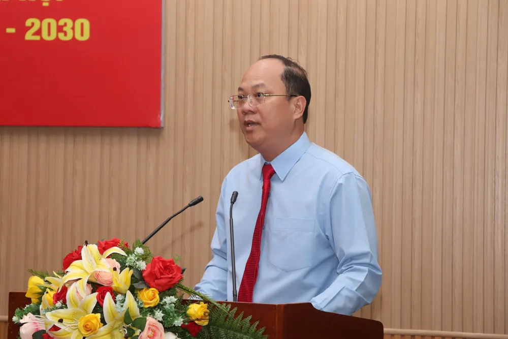 Đồng chí Nguyễn Hồ Hải phát biểu tại nghị công bố quyết định 7d057a8b59d3d38d8ac2.jpg
