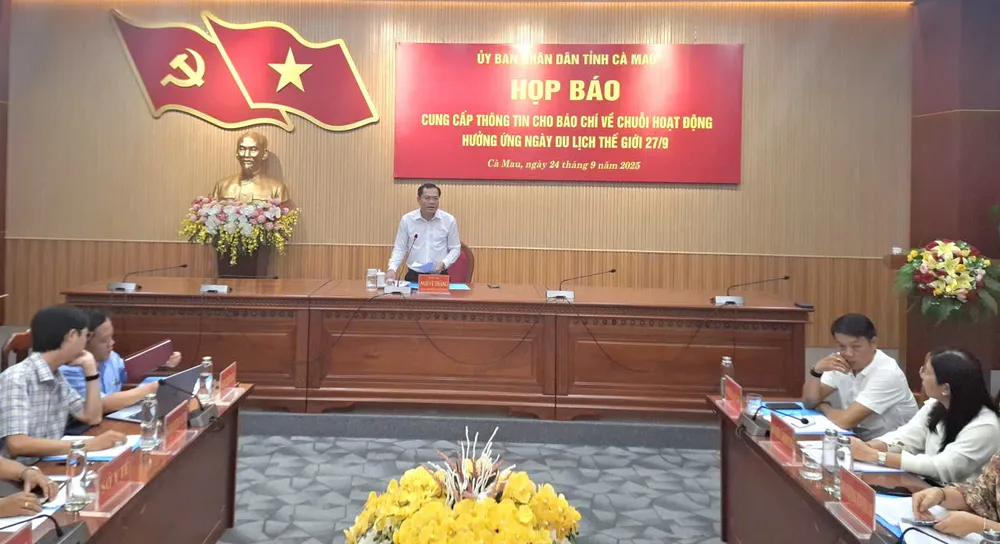 Phó Chủ tịch UBND tỉnh Cà Mau Ngô Vũ Thăng phát biểu tại buổi họp báo 2fbd5fe82ccfa691ffde.jpg