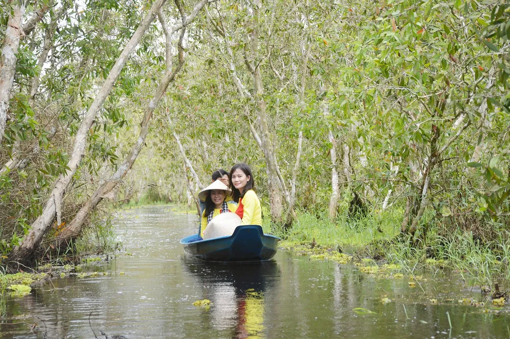 Khách tham quan trải nghiệm du lịch sinh thái Vườn quốc gia U Minh Hạ psa-he-sinh-thai-957.jpg