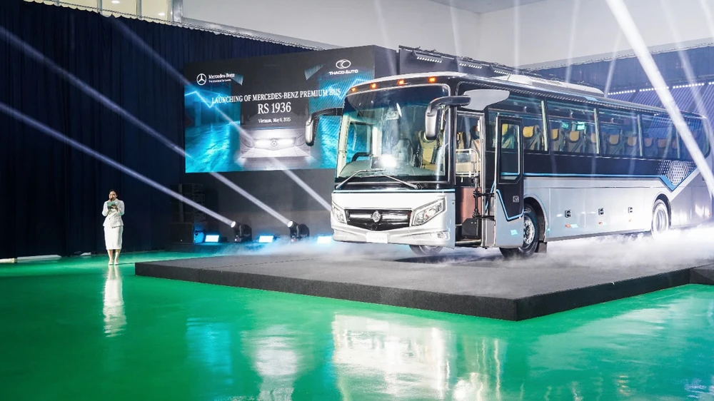 Sản phẩm xe bus cao cấp Mercedes-Benz RS 1936 xuất khẩu sang thị trường Thái Lan Picture2.png