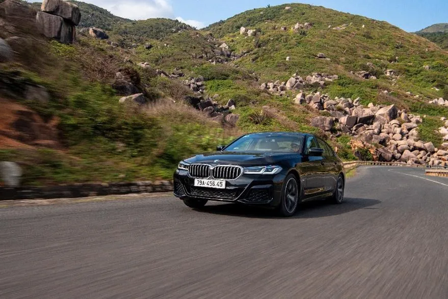 BMW 5 Series nhận ưu đãi lên đến 100% lệ phí trước bạ Picture2.png
