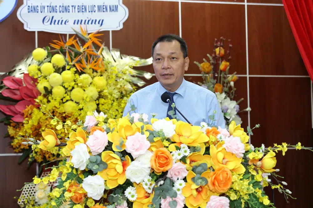 Bí thư Đảng ủy, Chủ tịch HĐTV EVN Đặng Hoàng An ghi nhận, đánh giá cao và biểu dương những thành quả đạt được của EVNSPC trong công tác Đảng và hoạt động sản xuất kinh doanh 6 tháng đầu năm 2025 Picture2.png