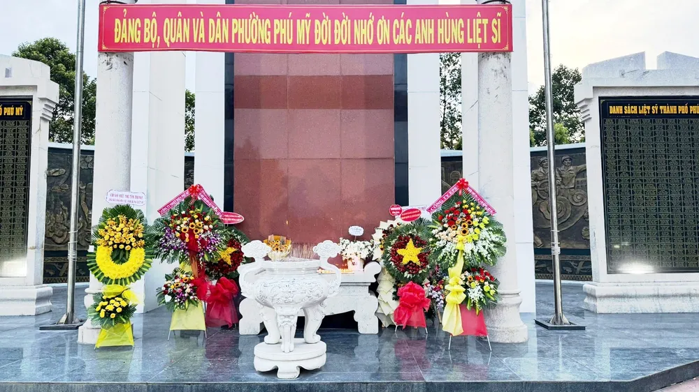 Công ty Nhiệt điện Phú Mỹ: Tri ân gia đình có công với cách mạng nhân ngày Thương binh - Liệt sĩ 27-7