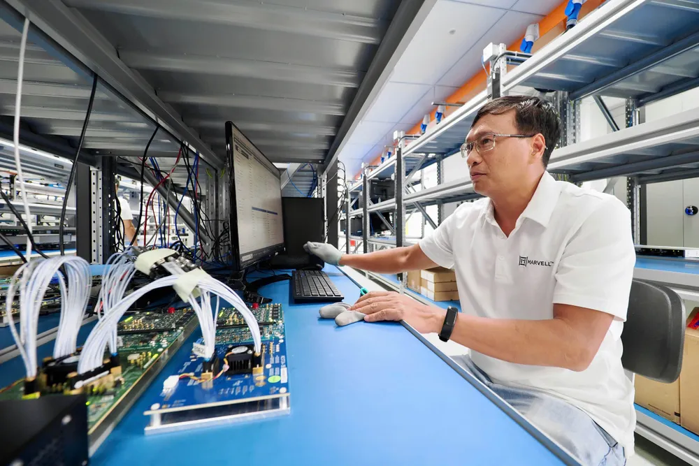 Thiết kế vi mạch bán dẫn tại Tập đoàn Marvel Việt Nam