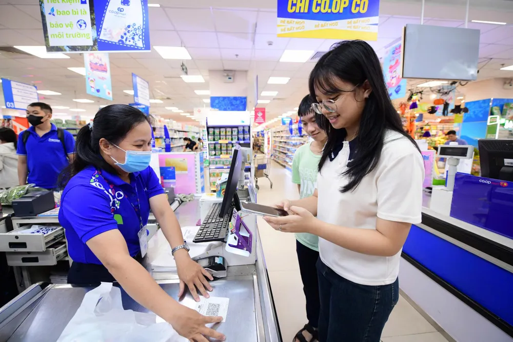 Khách hàng thành viên của Saigon Co.op đều được nhận quà tết