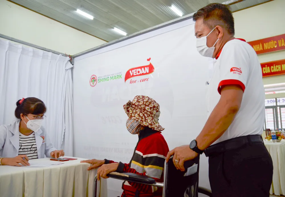 Vedan Việt Nam phối hợp cùng Bệnh viện Shing Mark khám bệnh và phát thuốc miễn phí cho hơn 200 người dân tỉnh Đồng Nai ảnh 7