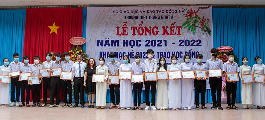 Quỹ Hỗ trợ Giáo dục Lê Mộng Đào trao tặng 100 suất học bổng hiếu học tại Đồng Nai ảnh 2 Quỹ Hỗ trợ Giáo dục Lê Mộng Đào trao tặng 100 suất học bổng hiếu học tại Đồng Nai ảnh 2