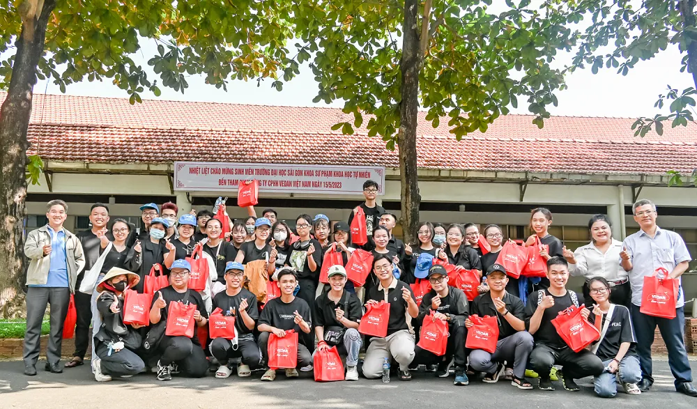 Đoàn sinh viên Khoa Công nghệ thực phẩm của Trường Đại học Sư phạm Kỹ thuật TPHCM đã có chuyến tham quan Công ty Vedan Việt Nam Đoàn sinh viên Khoa Công nghệ thực phẩm của Trường Đại học Sư phạm Kỹ thuật TPHCM đã có chuyến tham quan Công ty Vedan Việt Nam