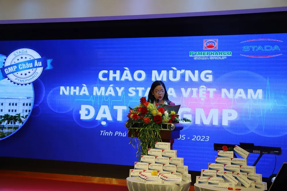 Đại diện lãnh đạo công ty phát biểu chào mừng