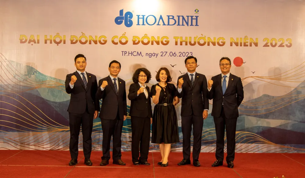Các thành viên HĐQT Tập đoán Xây dựng Hòa Bình nhiệm kỳ 2023-2024 Các thành viên HĐQT Tập đoán Xây dựng Hòa Bình nhiệm kỳ 2023-2024